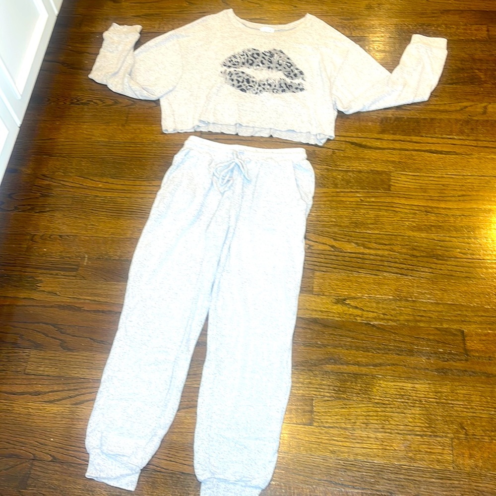 LELIS collection matching sweat set.  Never worn size small
